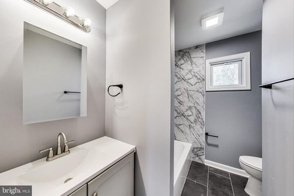 Bathroom, Interior, Marble Walls, Recessed Lighting