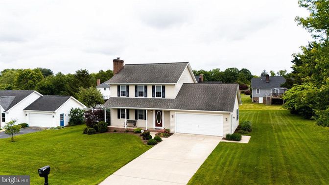 Attached, Backyard, Detached Garage, Exterior, Facade, Cape Cod
