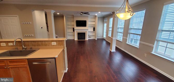 Fireplace, Interior, Kitchen, Pendant Lights, Recessed Lighting, Wood Texture Flooring