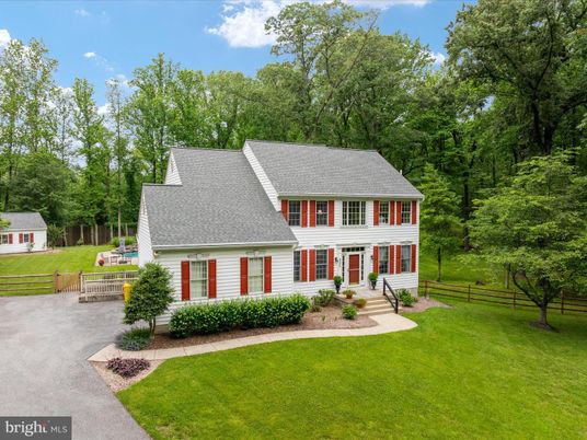 Backyard, Exterior, Facade, Georgian