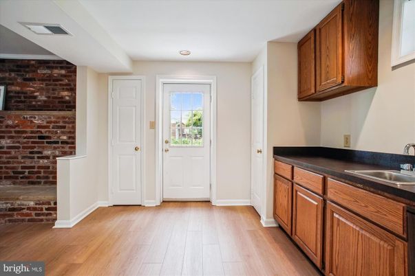 Interior, Kitchen, Stone Walls, Wood Texture Flooring