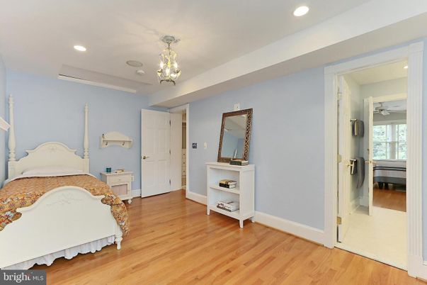 Bedroom, Interior, Pendant Lights, Recessed Lighting, Wood Texture Flooring