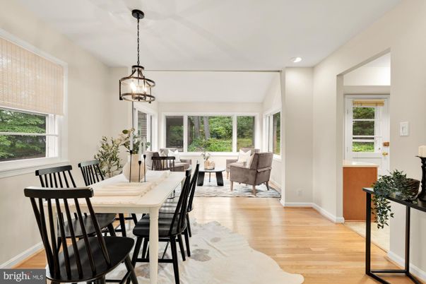 Dining room, Interior, Living room, Pendant Lights, Recessed Lighting, Wood Texture Flooring