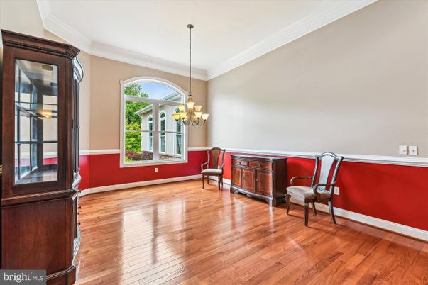 Chandelier, Interior, Wood Texture Flooring