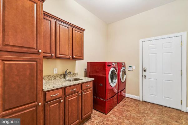 Interior, Washer