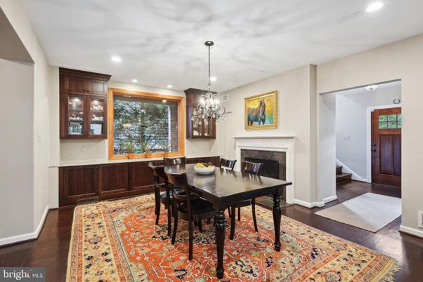 Chandelier, Dining room, Fireplace, Interior, Recessed Lighting, Wood Texture Flooring