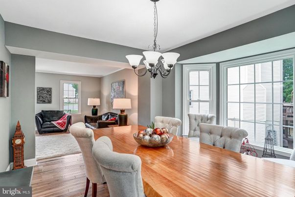 Chandelier, Dining room, Interior, Living room, Wood Texture Flooring
