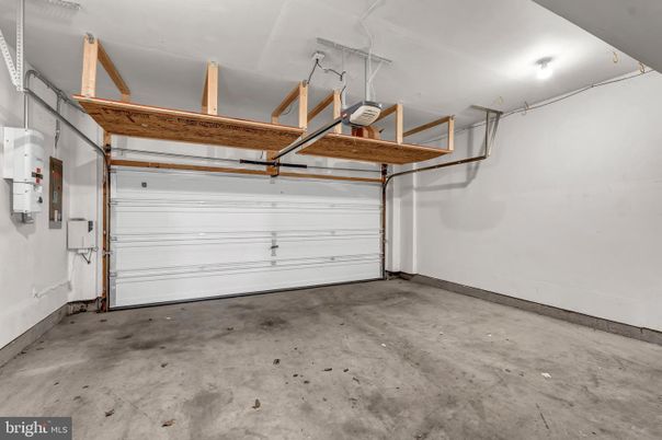 Garage, Interior
