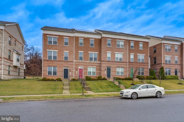 Exterior, Facade, Brick Facade, Rowhouse