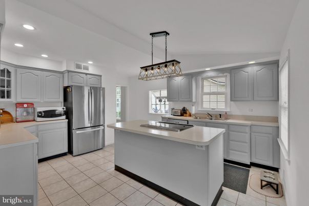 Interior, Kitchen, Pendant Lights, Recessed Lighting, Stainless Steel Appliances