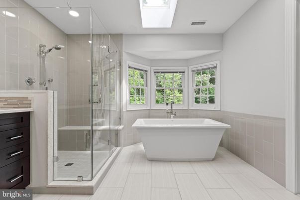 Bathroom, Free Standing Baths, Glass Shower, Interior, Recessed Lighting