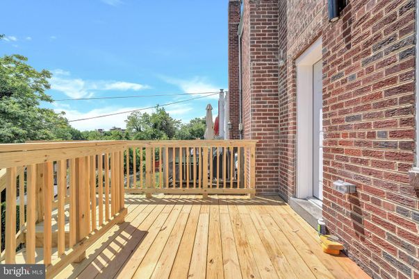 Exterior, Wood Texture Flooring