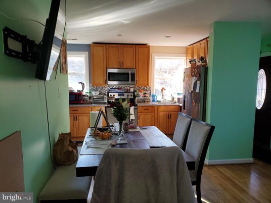 Dining room, Interior, Kitchen, Recessed Lighting, Wood Texture Flooring