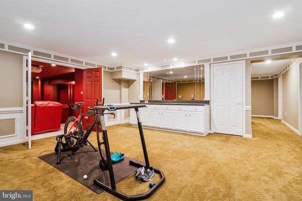 Fitness Equipment, Interior, Recessed Lighting