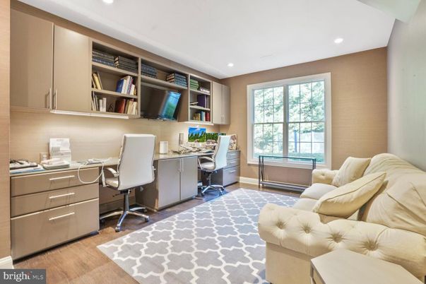 Home Office, Interior, Recessed Lighting, Wood Texture Flooring