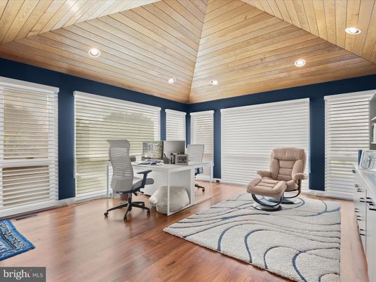 Home Office, Interior, Recessed Lighting, Wooden Ceilings, Wood Texture Flooring