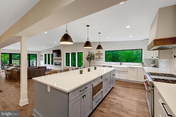 Interior, Kitchen, Living room, Pendant Lights, Recessed Lighting, Stainless Steel Appliances, Wood Texture Flooring