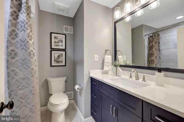 Bathroom, Interior, Recessed Lighting