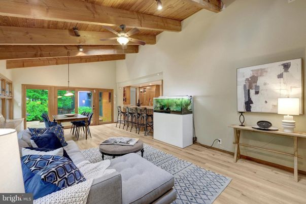 Dining room, Interior, Living room, Pendant Lights, Wooden Beams, Wooden Ceilings, Wood Texture Flooring
