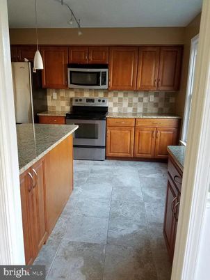Interior, Kitchen, Pendant Lights, Stainless Steel Appliances