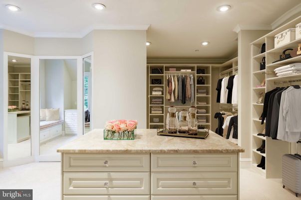 Interior, Recessed Lighting, Walk-in Closets