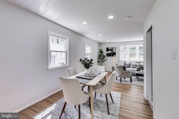 Dining room, Interior, Living room, Recessed Lighting, Wood Texture Flooring