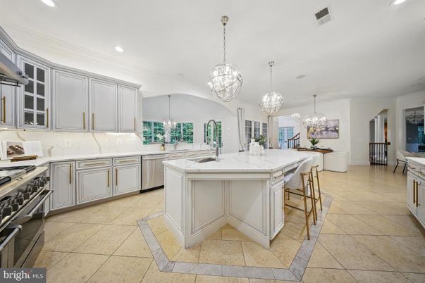 Chandelier, Interior, Kitchen, Pendant Lights, Recessed Lighting, Stainless Steel Appliances