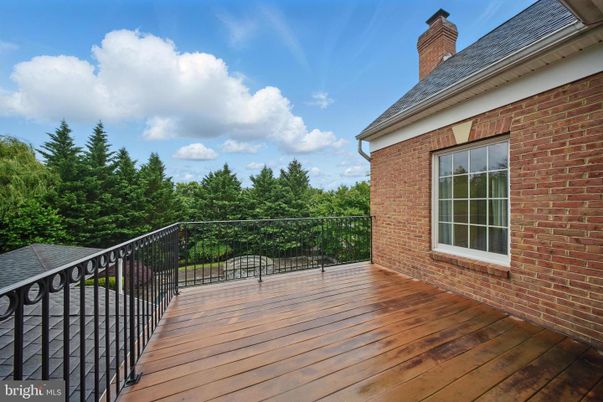 Exterior, Wood Texture Flooring
