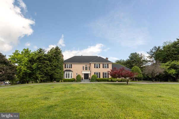 Backyard, Exterior, Facade, Brick Facade, French Provincial