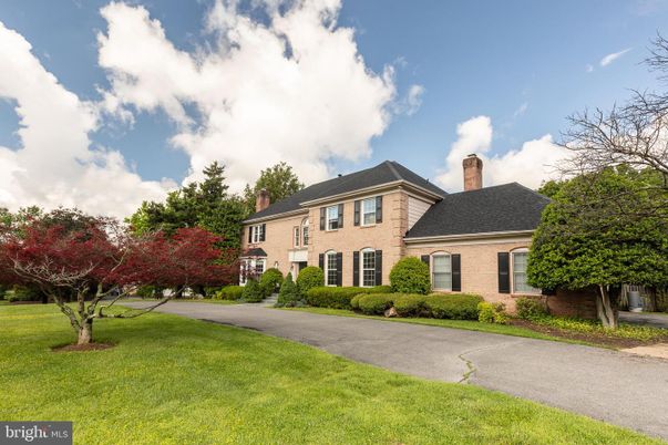 Backyard, Exterior, Facade, Brick Facade, French Provincial