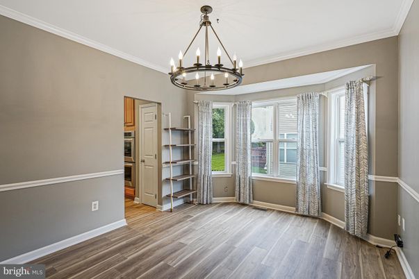 Chandelier, Empty room, Interior, Wood Texture Flooring