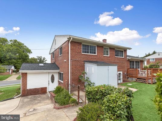Detached Garage, Exterior