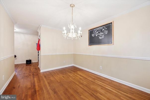 Chandelier, Empty room, Interior, Wood Texture Flooring