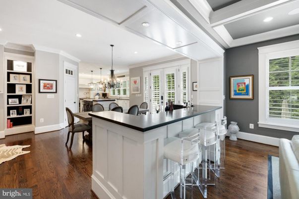 Chandelier, Dining room, Interior, Recessed Lighting, Wood Texture Flooring