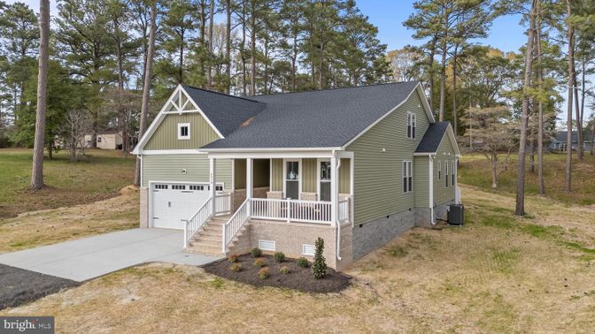 Attached, Backyard, Exterior, Facade, Cape Cod