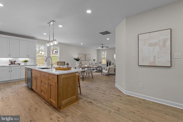 Dining room, Interior, Kitchen, Pendant Lights, Recessed Lighting, Wood Texture Flooring