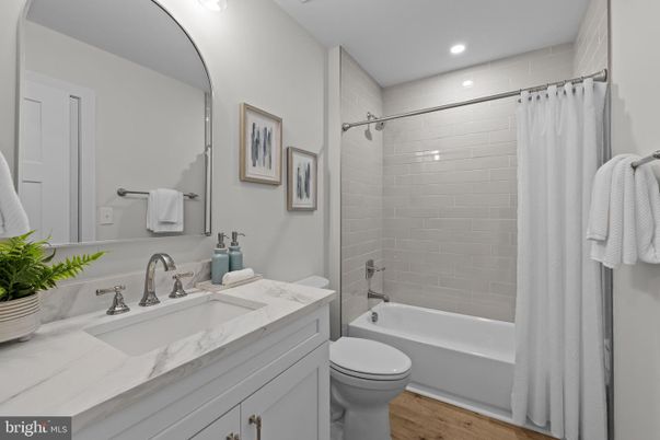 Bathroom, Interior, Recessed Lighting, Wood Texture Flooring