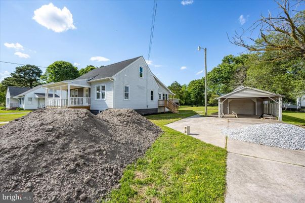 Backyard, Detached Garage, Exterior