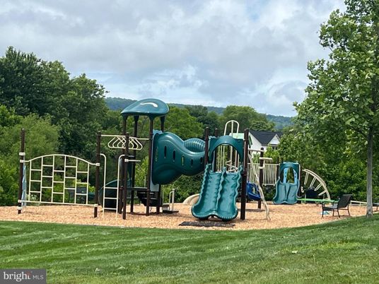 Backyard, Exterior, Playground