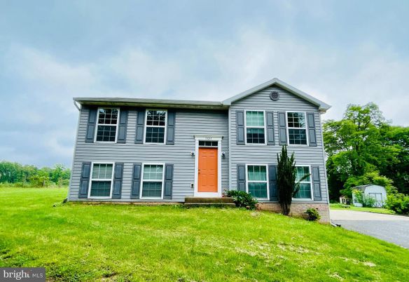 Backyard, Exterior, Facade, Georgian