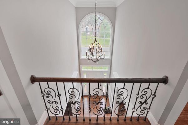 Chandelier, Interior