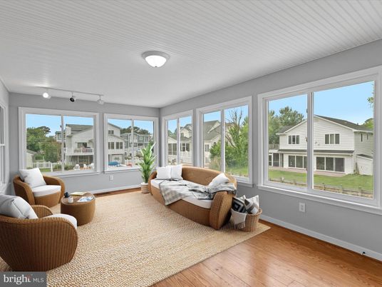 Interior, Sun Room, Wood Texture Flooring