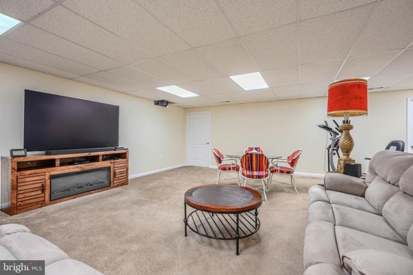 Dining room, Interior, Living room, Recessed Lighting