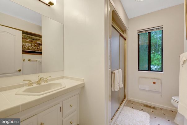 Bathroom, Interior, Tile Countertops