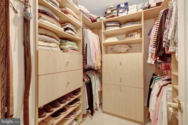 Interior, Walk-in Closets