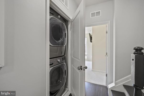 Interior, Utility Closets, Washer, Wood Texture Flooring
