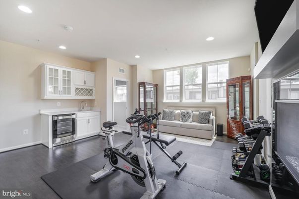 Fitness Equipment, Interior, Recessed Lighting, Wood Texture Flooring