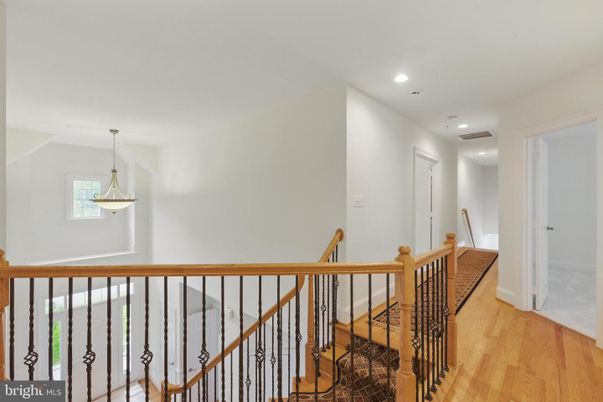 Interior, Pendant Lights, Recessed Lighting, Wood Texture Flooring