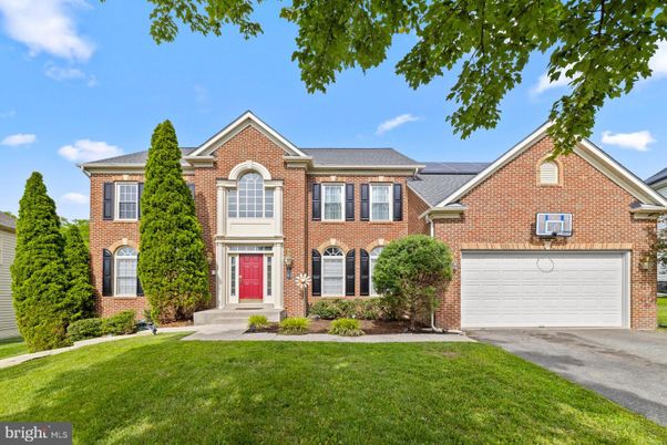 Attached, Exterior, Facade, Brick Facade, Brick Traditional