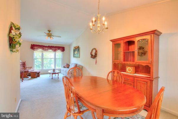 Chandelier, Dining room, Interior, Living room